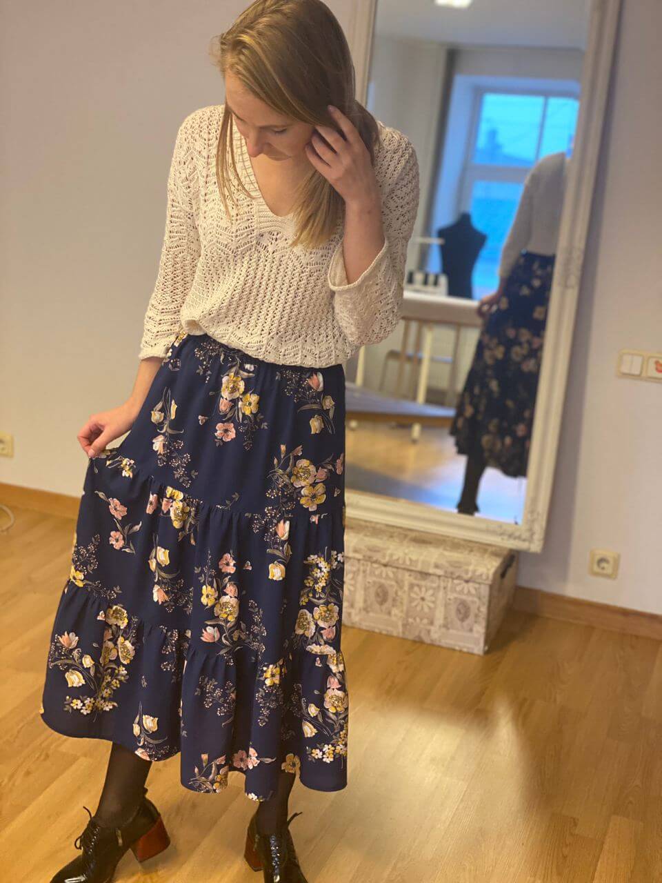 VOLĀNSVĀRKI - GAISĪGUMS UN SIEVIŠĶĪBA KATRĀ KUSTĪBĀ